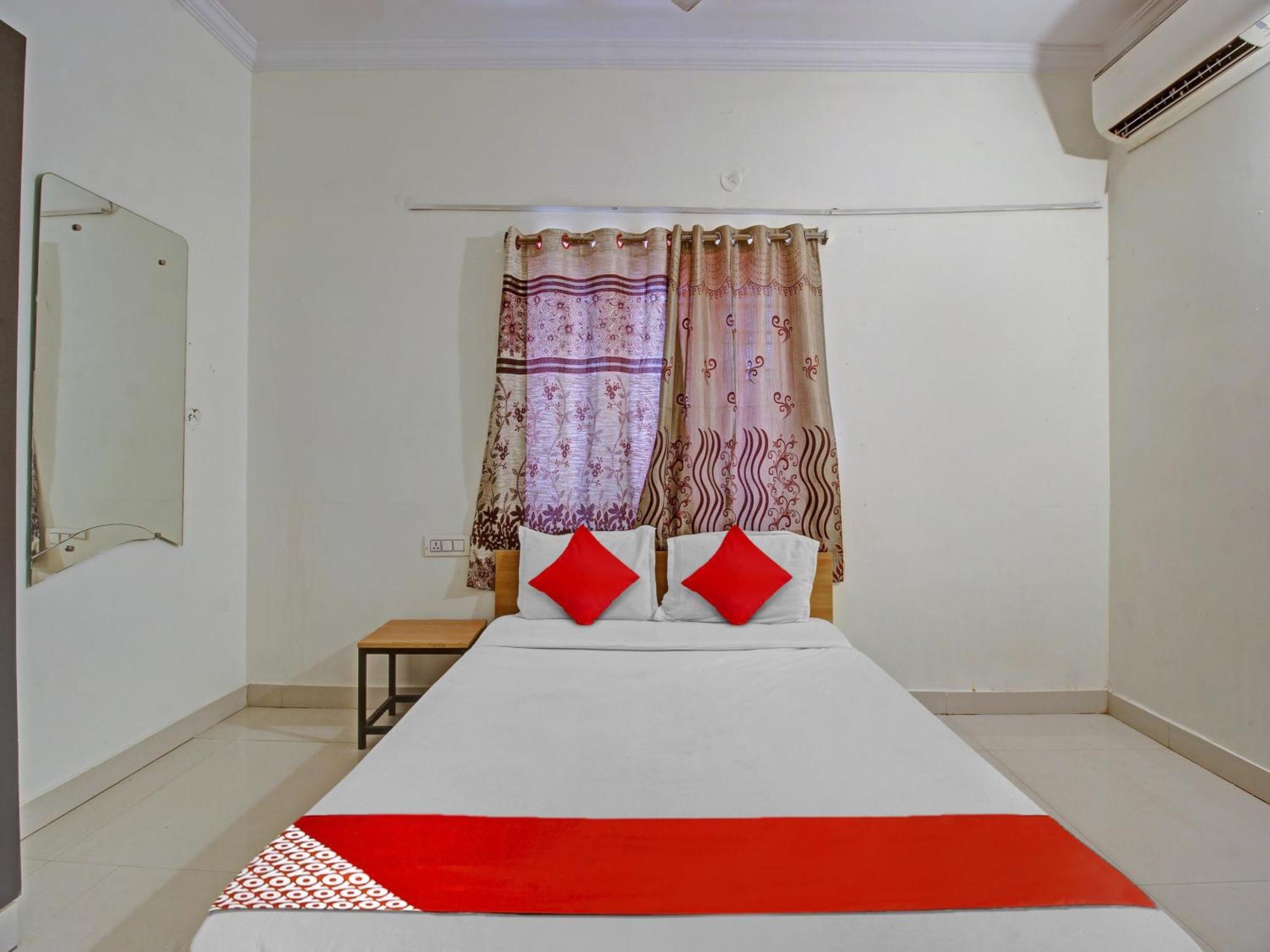 Hotel O Svr Silver Key Lingampalli 외부 사진