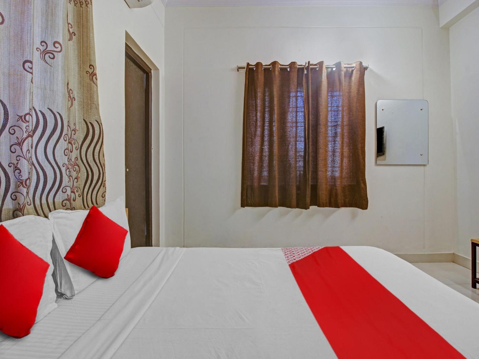 Hotel O Svr Silver Key Lingampalli 외부 사진
